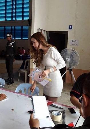 揭秘泰国人妖的真实生活,其实他们比想象中的凄惨。 泰国人妖 人妖手术