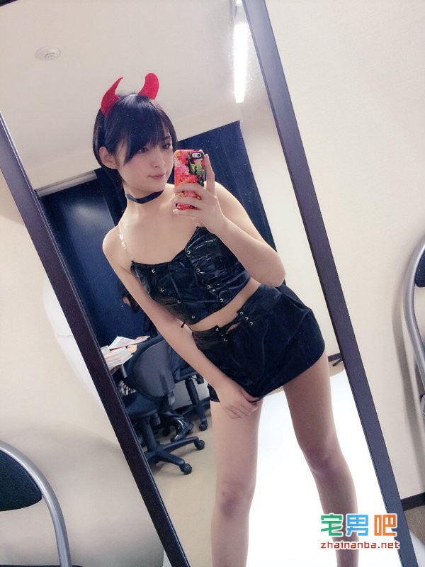 网站推荐:一个专门搜集推特上喜欢晒自拍的日本妹子的网站 自拍 日本妹子 推特