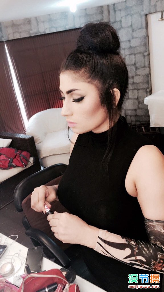 巴基斯坦网红Qandeel因在网上晒性感照被亲弟弟活活绞死 男人装 巴基斯坦 Qandeel