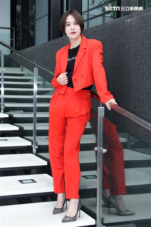 一进门就好冷！黄小柔与尪看房看到凶宅…脱口：人死在哪？ - 壹忧舍