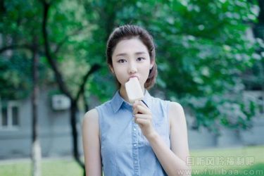 雪糕妹妹李炫臻 萌妹子校花白嫩蜜桃乳看完流口水 - 壹忧舍