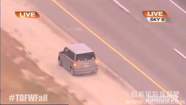 图片[2] - 美国大妈与警车飚车狂, 新郎为躲闹洞房坠亡霉 - 壹忧舍