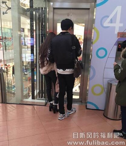 蛇精男逛街被拍很自豪 尖下巴都能戳死人了|蛇精男|刘梓晨 - 壹忧舍