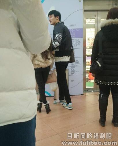 图片[2] - 蛇精男逛街被拍很自豪 尖下巴都能戳死人了|蛇精男|刘梓晨 - 壹忧舍