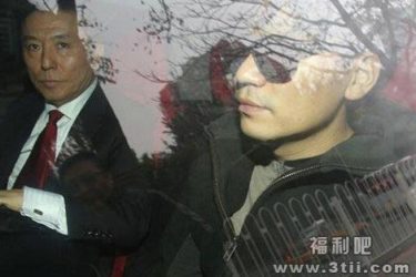 曝马蓉妈妈找群演 曝徐峥神秘女过夜 - 壹忧舍