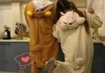 网友吐槽和女友同居后,整个生活变的生不如死! - 壹忧舍