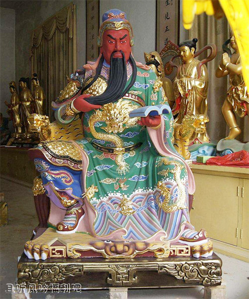 男子看中寺庙关公像偷走放家中供奉 - 壹忧舍