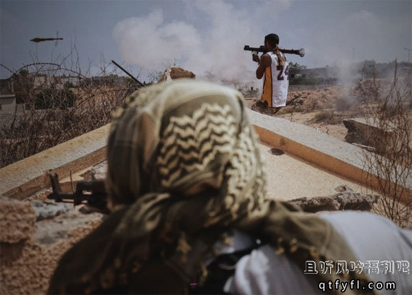 他是史上最硬核科蜜 穿24号球衣扛火箭筒上战场 - 壹忧舍