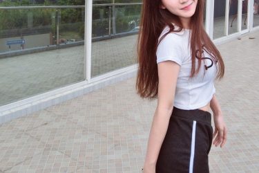 马来西亚网红人妻josephy_li姗姗 高颜值配嫩胸 - 壹忧舍