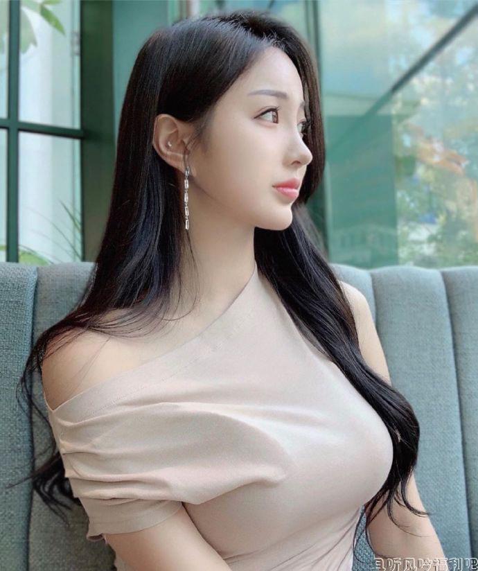 有个这样的女朋友还有心思上班吗? - 壹忧舍