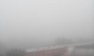 新闻哥吐槽:雾霾,让我威武霸气的鼻毛顿时有了优越感 - 壹忧舍