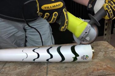 这对国外父子又来了,这次把里约奥运会火炬切开了! - 壹忧舍