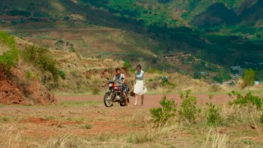 大尺度题材电影《巧巧》漂亮女孩被村霸娶回家 - 壹忧舍