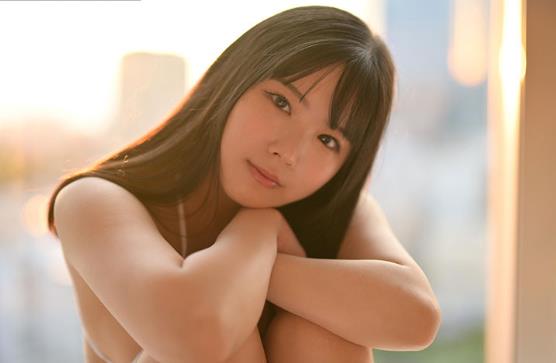 真波静奈(まなみ静奈)出道作品车牌号EBWH-033介绍及封面预览 - 壹忧舍