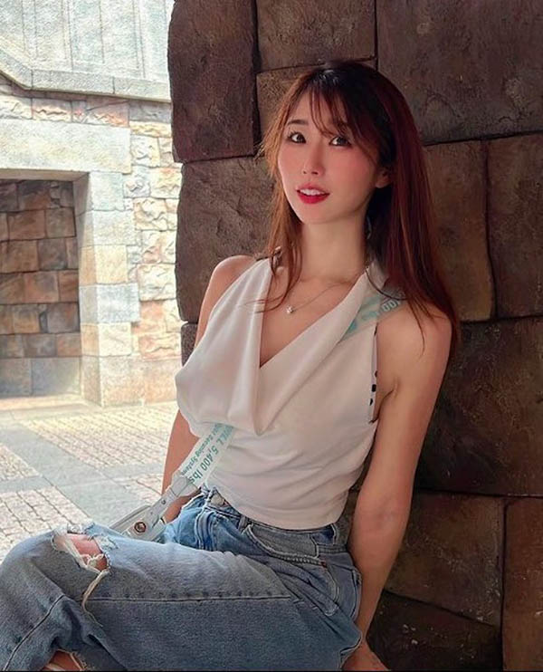 熟女系巨乳女星代表（筿田步美）作品推荐封面及内容欣赏 - 壹忧舍