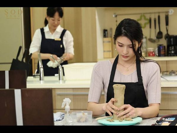 3部强档「美乳人妻」作品封面及内容欣赏 - 壹忧舍