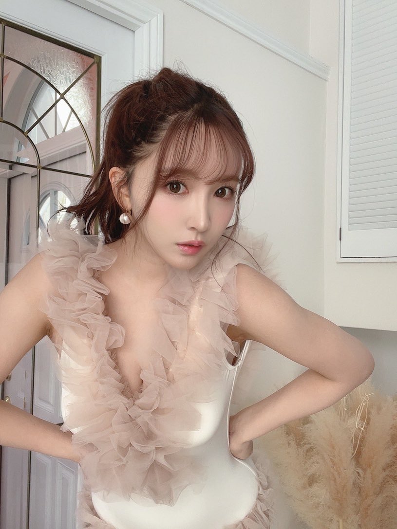 超人气的暗黑女星《三上悠亚》精选作品推荐封面及内容欣赏 - 壹忧舍