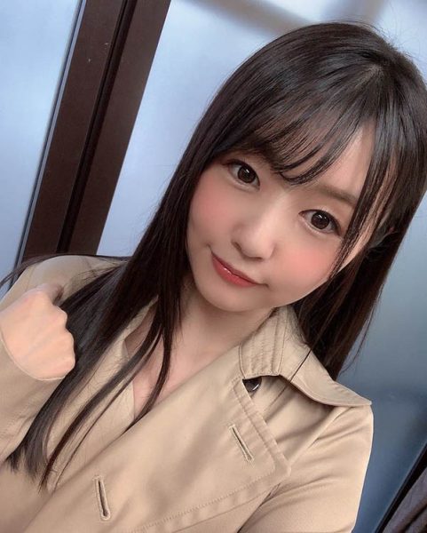 童颜美乳的正妹女星《蕾》精选作品推荐封面及内容欣赏 - 壹忧舍