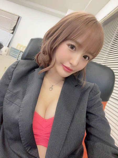 胴体是国宝级超值女星《百永纱里奈》最新作品推荐封面及内容欣赏 - 壹忧舍