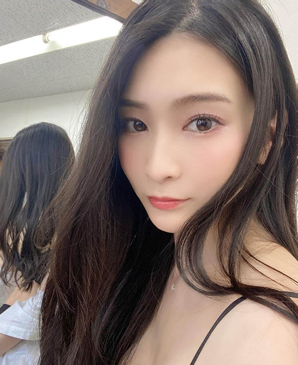 实力和外型兼具的暗黑女神《本庄铃》最新作品推荐封面及内容欣赏 - 壹忧舍