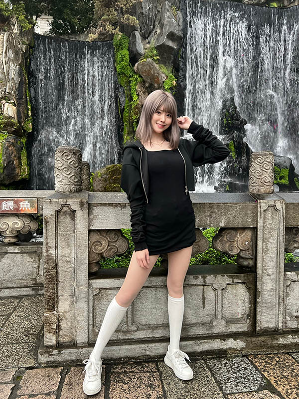 图片[2] - 神乳女星《明日见未来》精选作品推荐封面及内容欣赏 - 壹忧舍