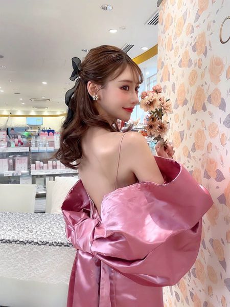 引退还赚更多的暗黑女神《明日花绮罗》精选作品推荐封面及内容欣赏 - 壹忧舍