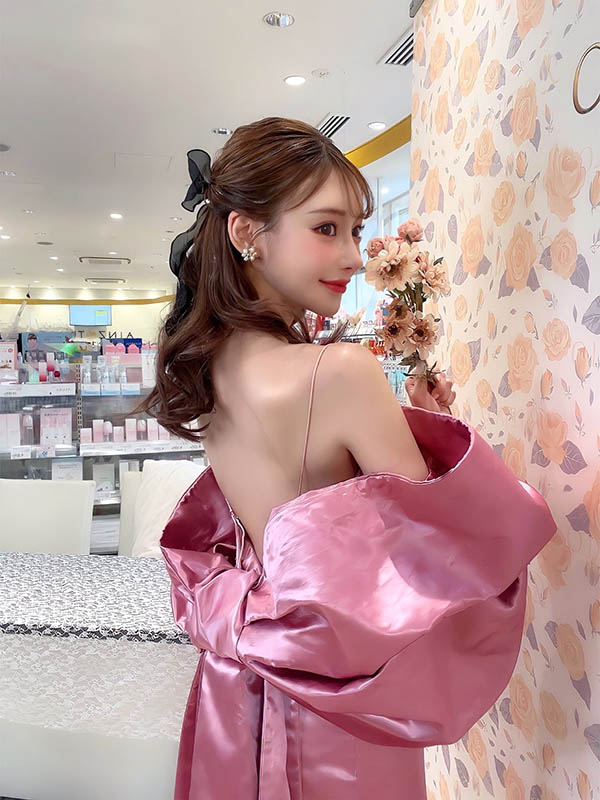 引退还赚更多的暗黑女神《明日花绮罗》精选作品推荐封面及内容欣赏 - 壹忧舍