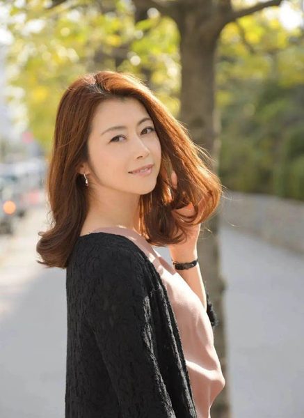 「风骚人妻饥渴爆发上位骑乘摇爆」系列作品推荐封面及内容欣赏 - 壹忧舍