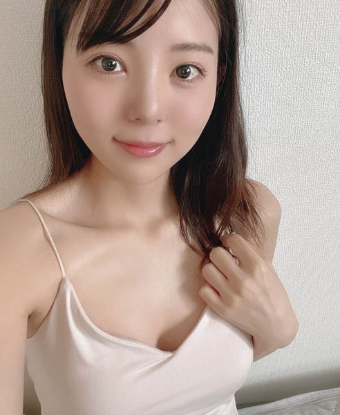 咖啡店正妹店员《冈田阳菜乃》精选作品推荐封面及内容欣赏 - 壹忧舍