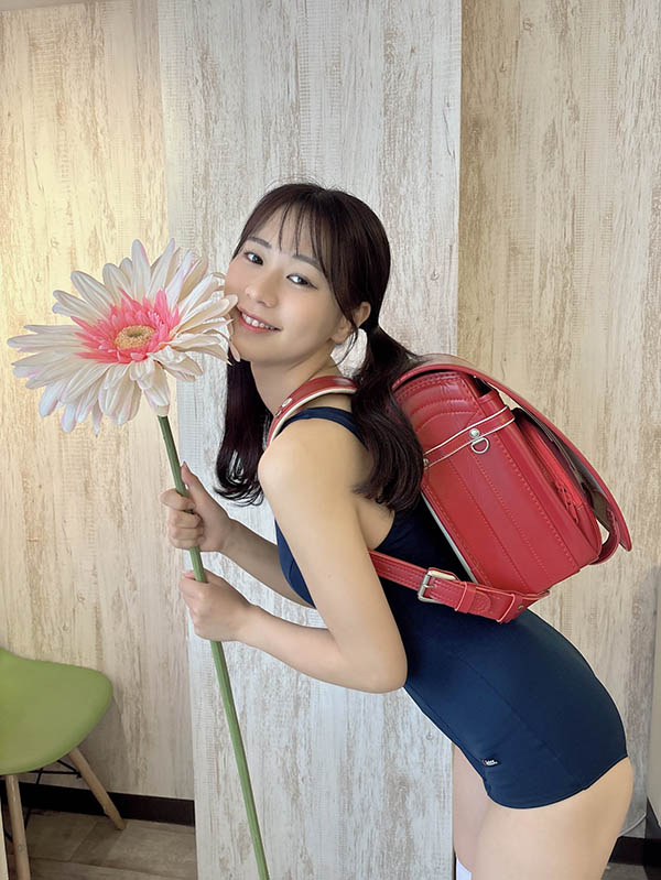 十年一遇超新星《五芭》精选作品推荐封面及内容欣赏 - 壹忧舍