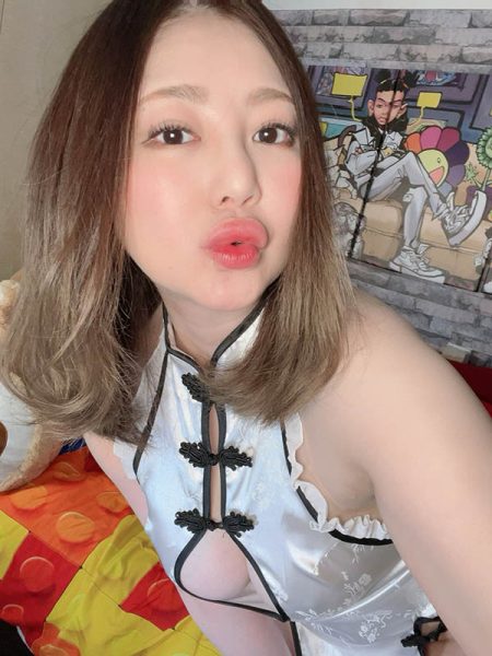 巨乳系痴女《初音实》精选作品推荐封面及内容欣赏 - 壹忧舍