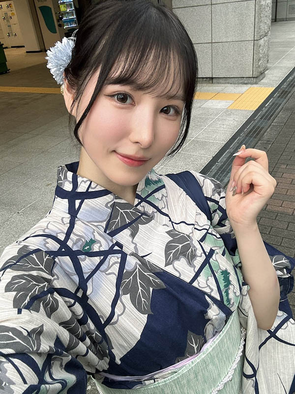 天然美少女《香水纯》精选作品推荐封面及内容欣赏 - 壹忧舍