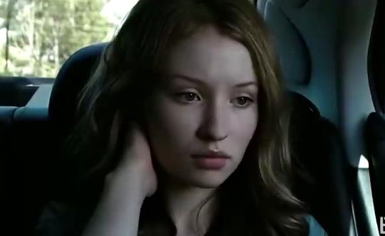 光影交织的双重冒险:从《神秘海域》到《神秘工作》的叙事探索 - 壹忧舍