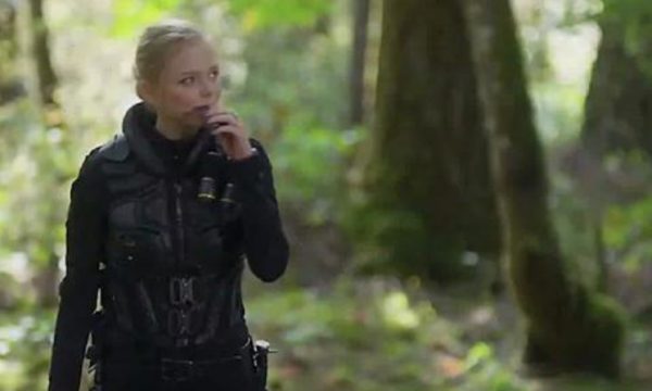 《猎杀时刻》银幕上的神性癫狂与人性博弈 - 壹忧舍