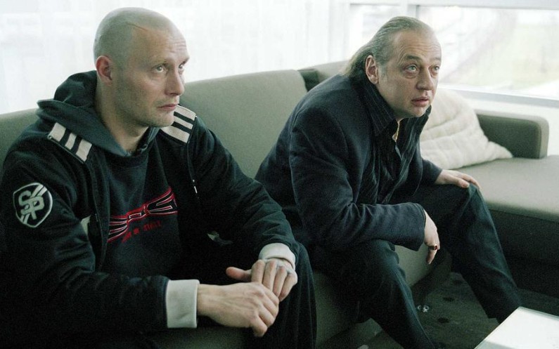 《末路狂奔2》在末日废土上狂飙的人性突围 - 壹忧舍