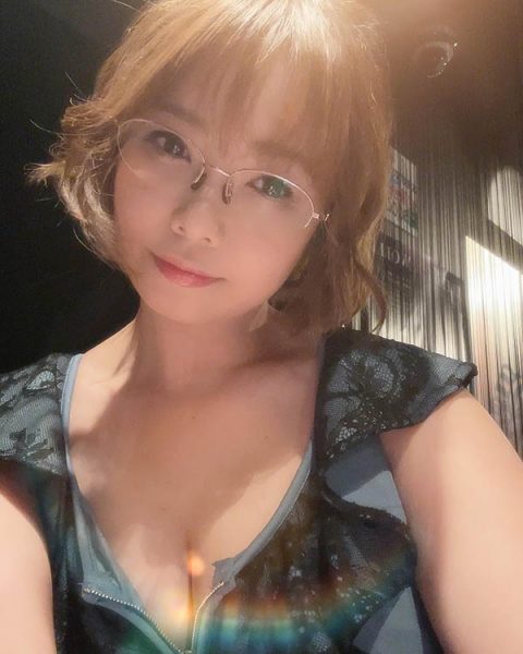 人妻系暗黑女星《赤濑尚子》精选作品推荐封面及内容欣赏 - 壹忧舍