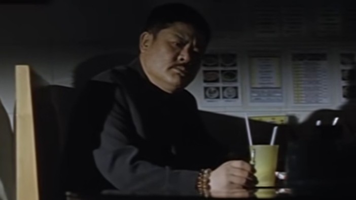 《冤大头》被票房埋没的现实悲喜剧 - 壹忧舍