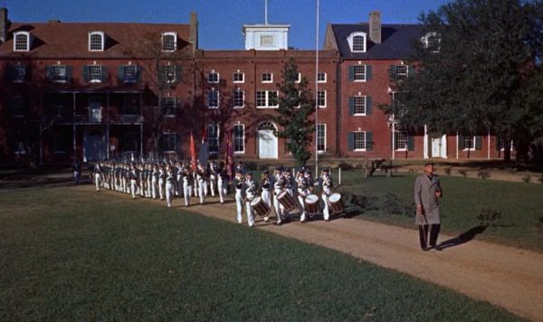 《魔鬼骑兵团》铁轨上的硝烟与人性之光 - 壹忧舍