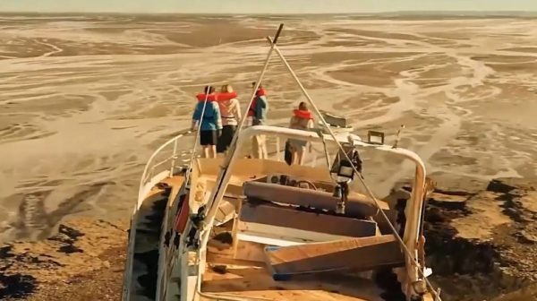 电影《生存2024》末日镜像中的人性试炼场 - 壹忧舍