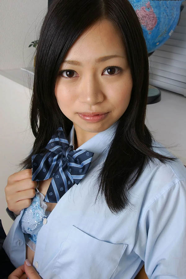 勇闯渔村的暗黑女神《村西真理奈》精选作品推荐封面及内容欣赏 - 壹忧舍