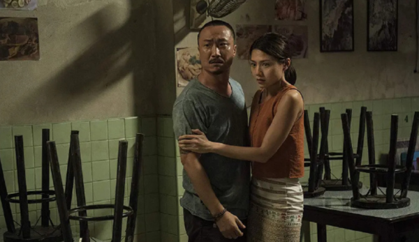 电影《阿龙2025》在技术洪流中探寻人性的微光 - 壹忧舍